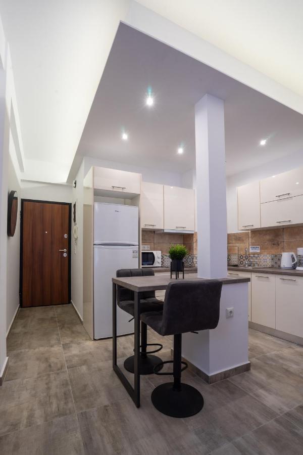Black Pearl Apt In Koukaki Athens Ngoại thất bức ảnh